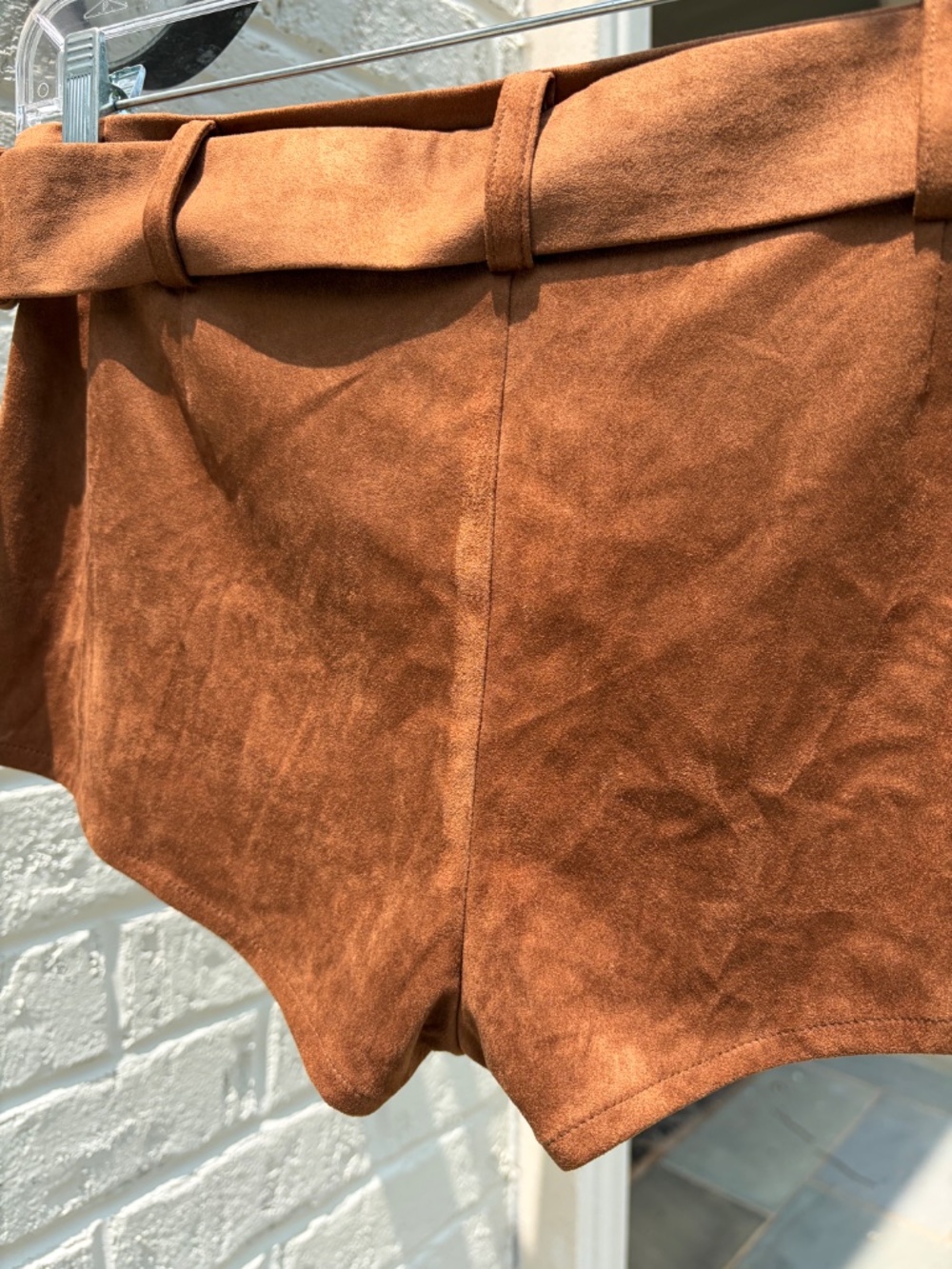 superdown faux suede Raddix short brown Small - Picture 10 of 16